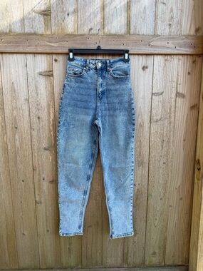 H&M Divided Women’s High-Rise Washed Blue Mom Jeans